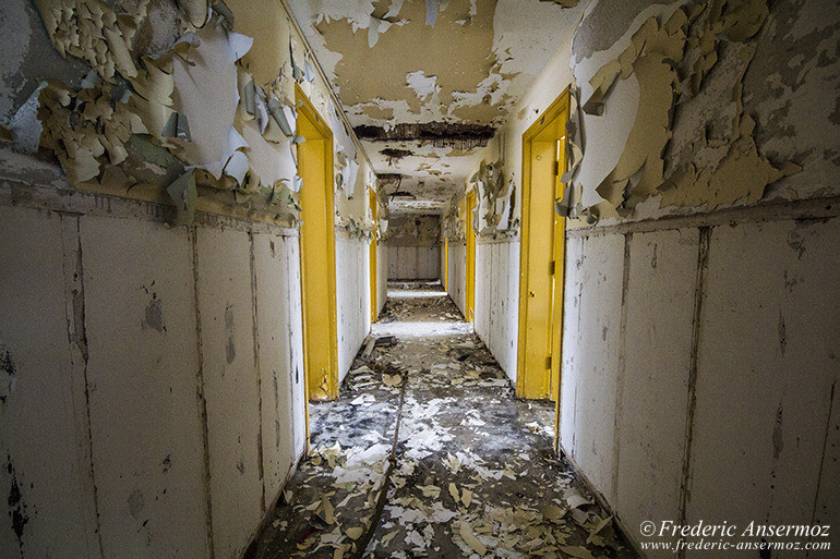 [:en]Abandoned office buildings, urbex in Quebec[:frBâtiments et bureaux abandonnés, urbex au Québec