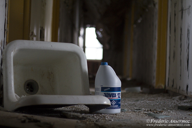 [:en]Abandoned office buildings, urbex in Quebec[:frBâtiments et bureaux abandonnés, urbex au Québec