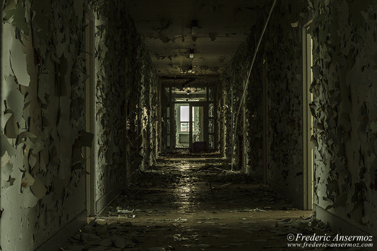 [:en]Abandoned office buildings, urbex in Quebec[:frBâtiments et bureaux abandonnés, urbex au Québec