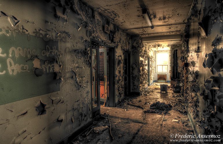 [:en]Abandoned office buildings, urbex in Quebec[:frBâtiments et bureaux abandonnés, urbex au Québec