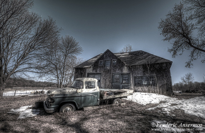 Abandoned fargo truck 001 Abandoned fargo truck 001