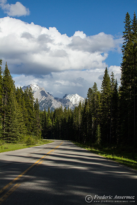 07 alberta road to mountains