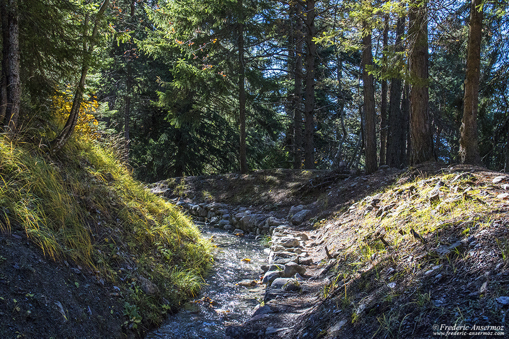 Bisse du Torrent Neuf (Bisse de Savièse), Valais, Suisse