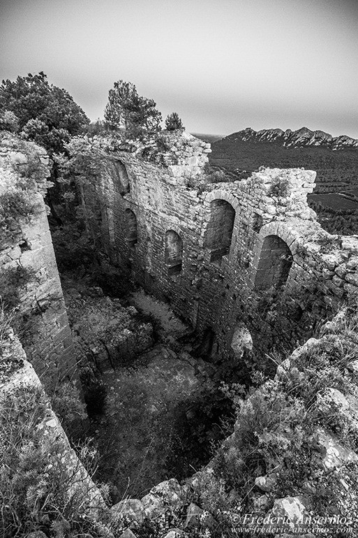 Le Château de Viviourès, connu sous le nom du Château de la Roquette, dans le sud de la France