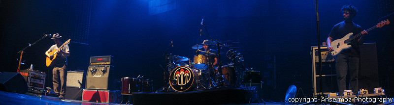 John Butler Trio on stage, panoramic photo