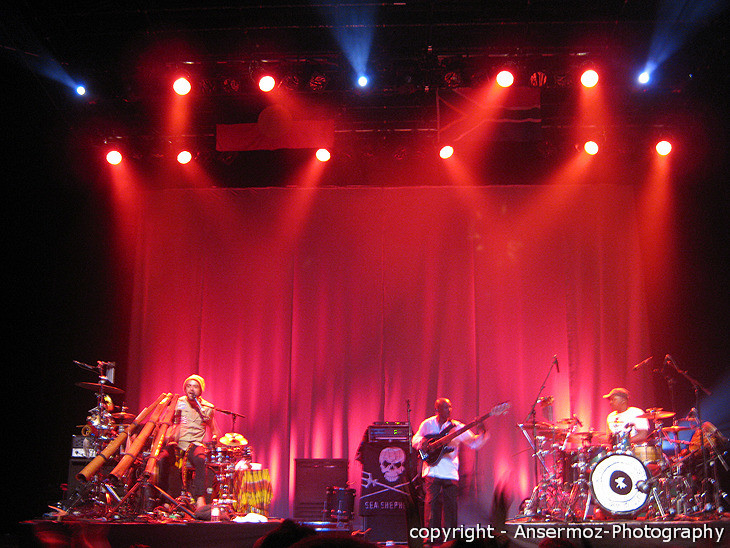 Xavier Rudd stage at Metropolis concert in Montreal