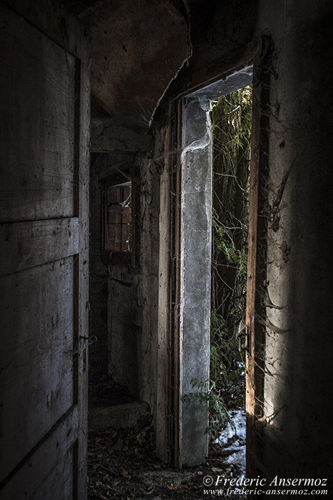 Ferme abandonnée en Suisse