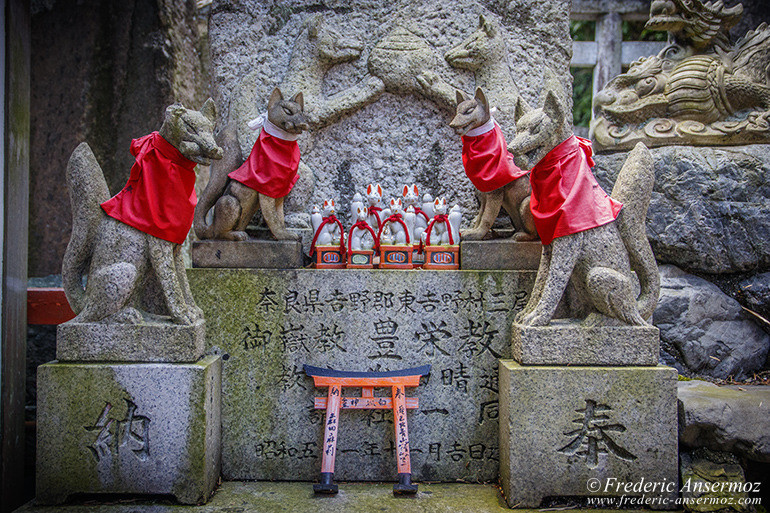 Kitsune with red yodarekake (votive bibs)