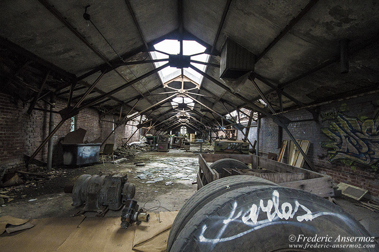 The abandoned paper recycling plant of Montreal