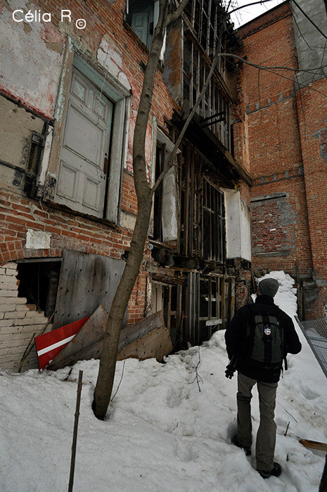 Bâtiments et bureaux abandonnés à St Hubert et la vieille Maison Redpath de Montréal