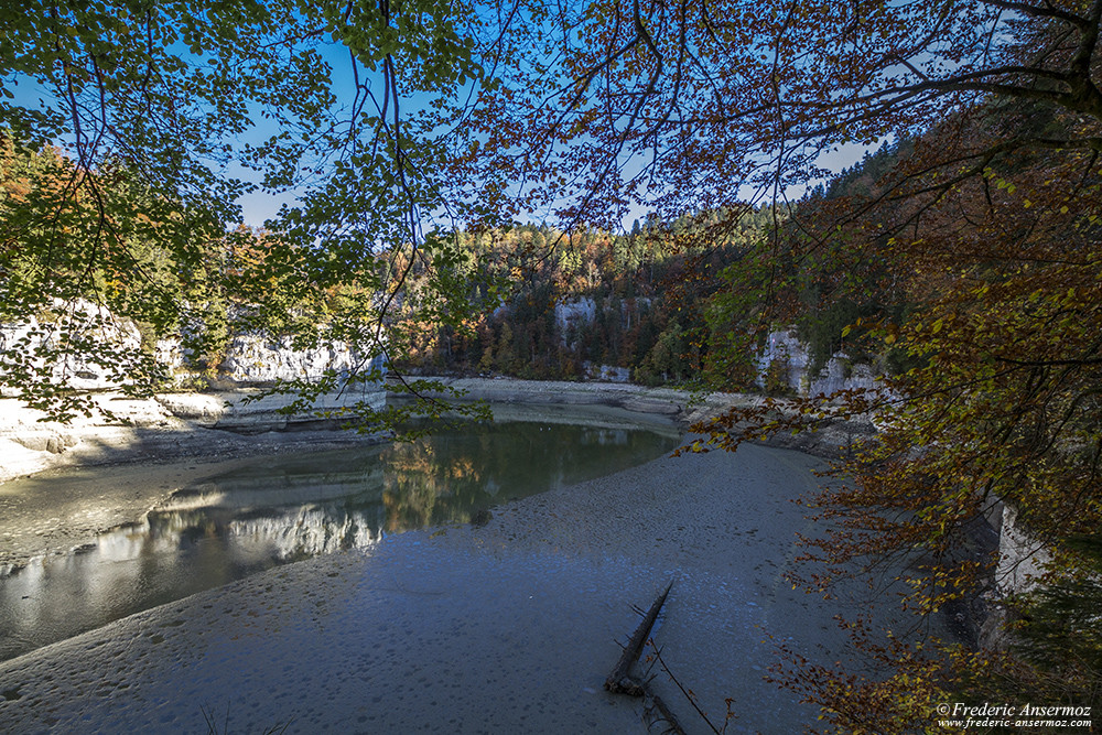 Gorges du Doubs avec presque plus d'eau