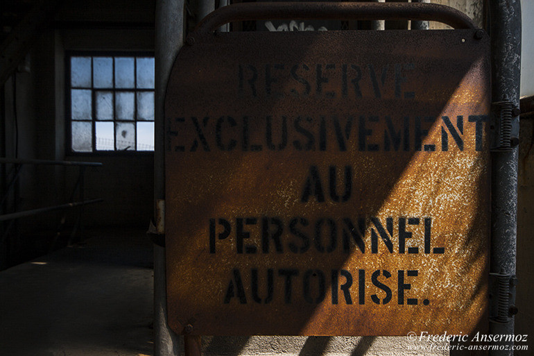 Le Silo 5, le plus grand lieu abandonné de Montréal, Québec Le Silo 5, le plus grand lieu abandonné de Montréal, Québec