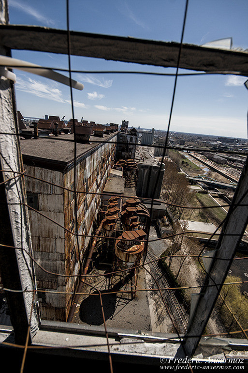 Le Silo 5, le plus grand lieu abandonné de Montréal, Québec