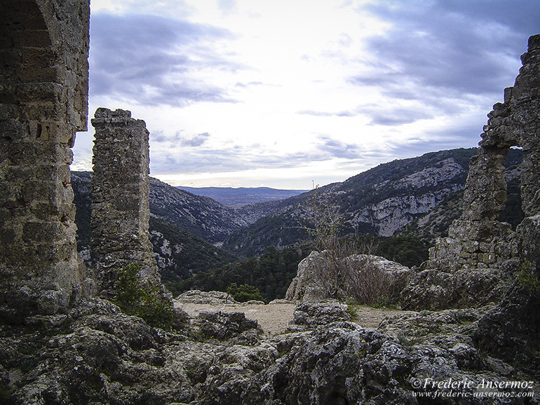 St Guilhem Le Désert, Château du Géant