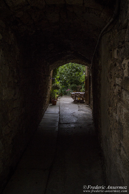 St guilhem le desert village 04