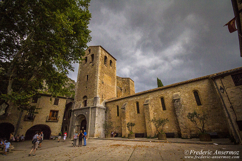 St guilhem le desert village 05