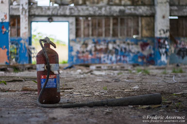 Usine abandonnée de Saint-Hubert, Québec