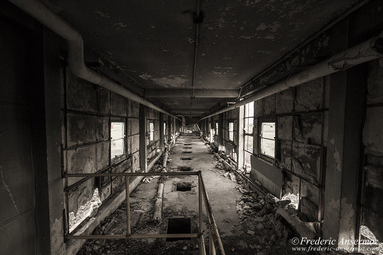 Usine abandonnée de Saint-Hubert, Québec