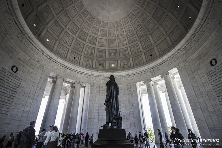 Washington dc jefferson memorial statue 2