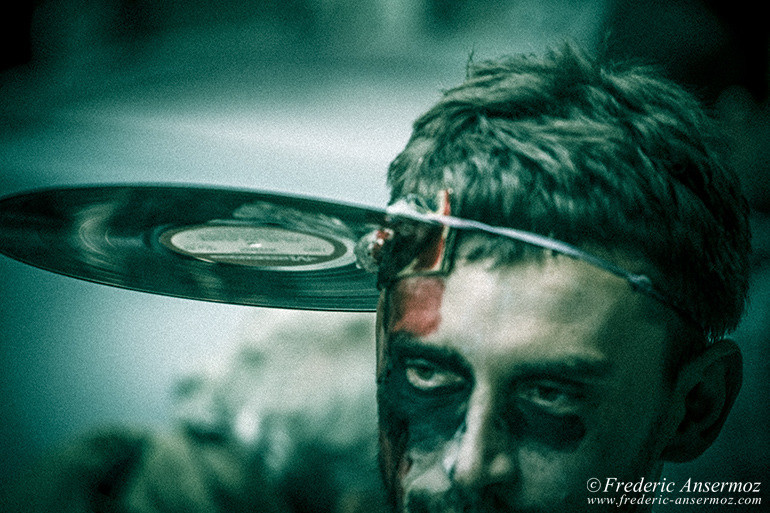 Zombie walk montreal 05